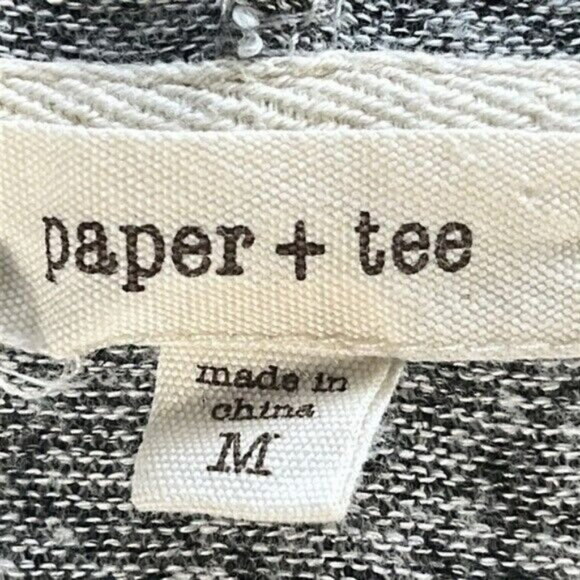 paper tee Knit Hoodie with Kangaroo Pocket & Crochet Sides, Tunic Length, Medium - Picture 7 of 9